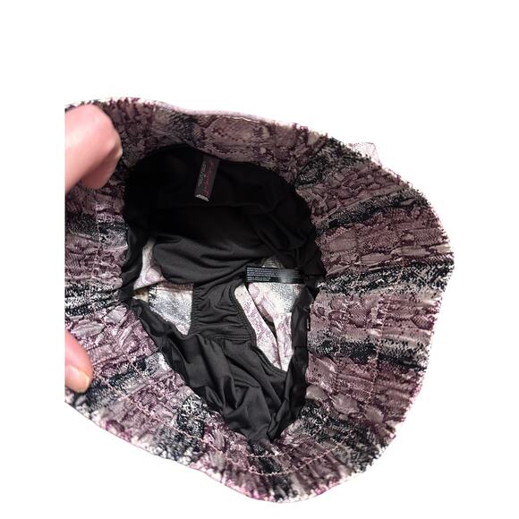 Free People Movement Anaconda Venum Print Athletic Shorts Women's Size XS NWT - Picture 6 of 6